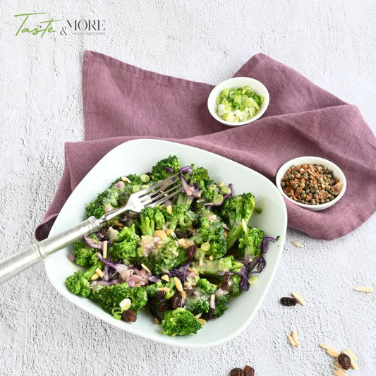 Broccoli-Rotkohlsalat mit Orangen Pfeffer