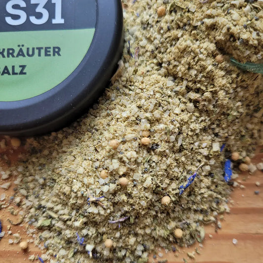 Bergkräuter Salz - aromatische Mischung mit Kürbiskernen und Kräutern für Gemüse, Salate und herzhafte Gerichte