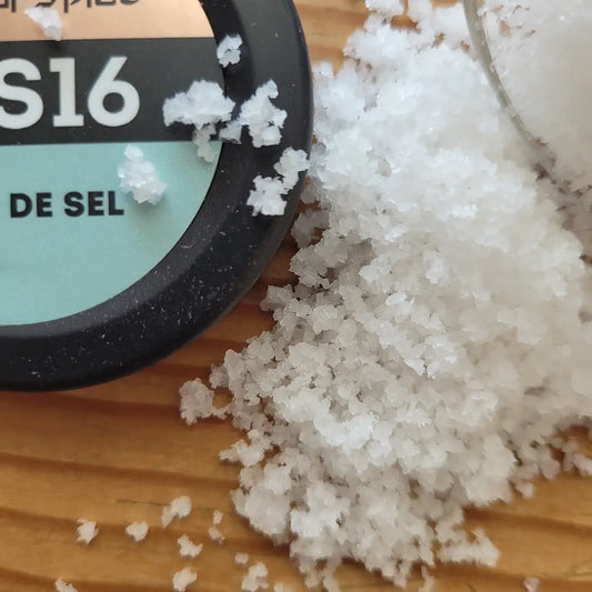 Fleur de Sel - handgeerntetes Meersalz als edles Tischsalz, naturrein und ohne Zusatzstoffe