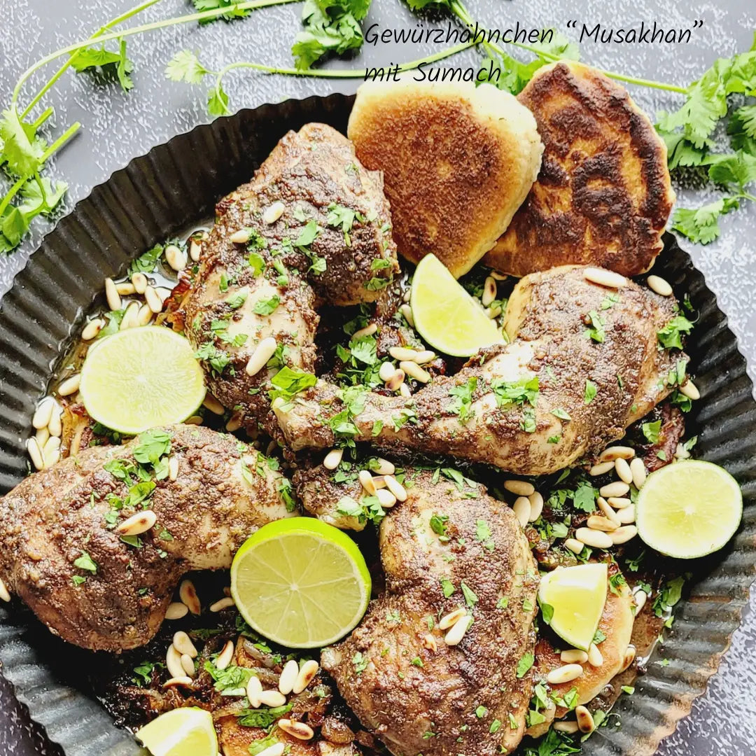 Gewürzhähnchen Musakhan mit Sumach - orientalisches Ofenhuhn mit karamellisierten Zwiebeln und der fruchtig-säuerlichen Note von Sumach.