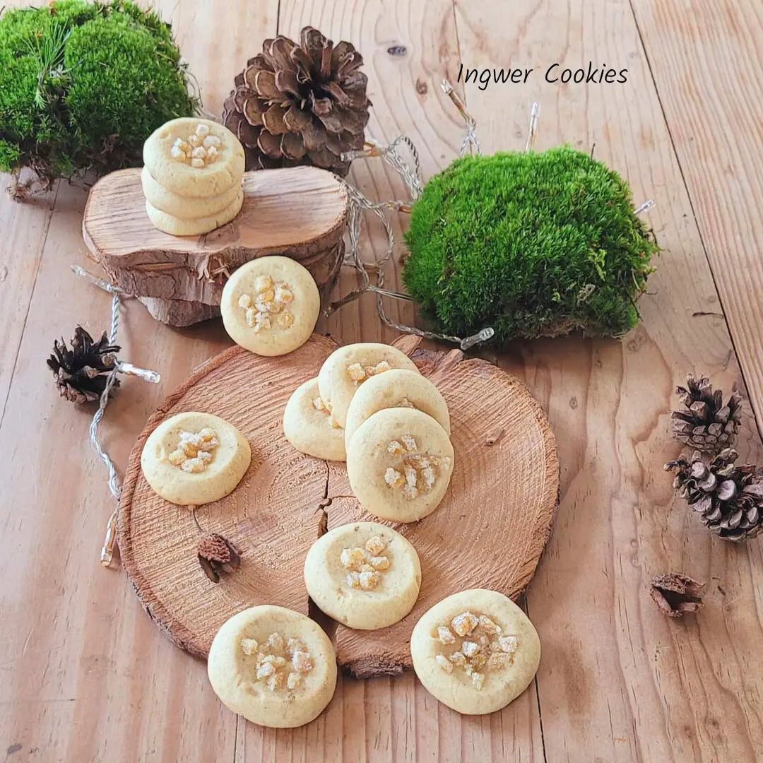 Ingwer Cookies mit kandiertem Ingwer - knusprig, süss und würzig, mit feiner Schärfe des kandierten Ingwers für ein besonderes Keksaroma.