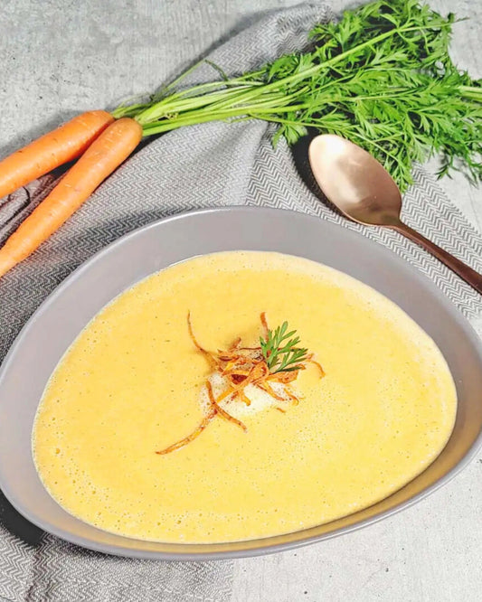 Aargauer Rüeblisuppe mit Rahm & Sellerie, cremig & klassisch